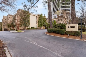 2632 Peachtree Road NW Unit A204