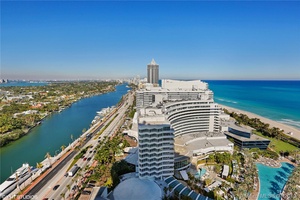 4401 COLLINS AVE 2405/2407