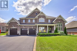 18 COUNTRY CLUB CRES