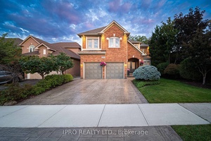  2854 Peacock Dr